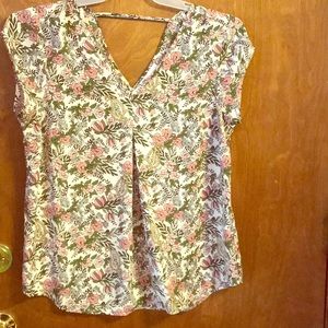 Billowy floral blouse